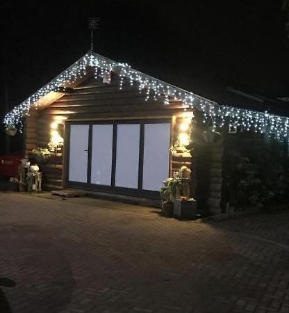 Log Cabin Coventry Exterior photo